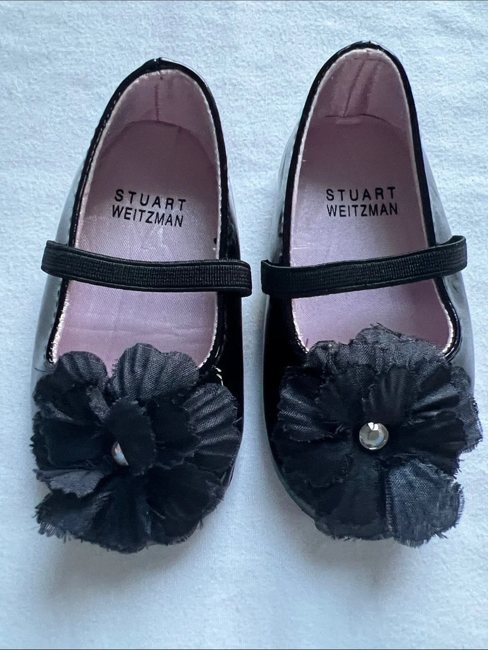 Stuart Weitzman | Baby Shoes Black Patent Mary Janes with Flower Accent Size 3